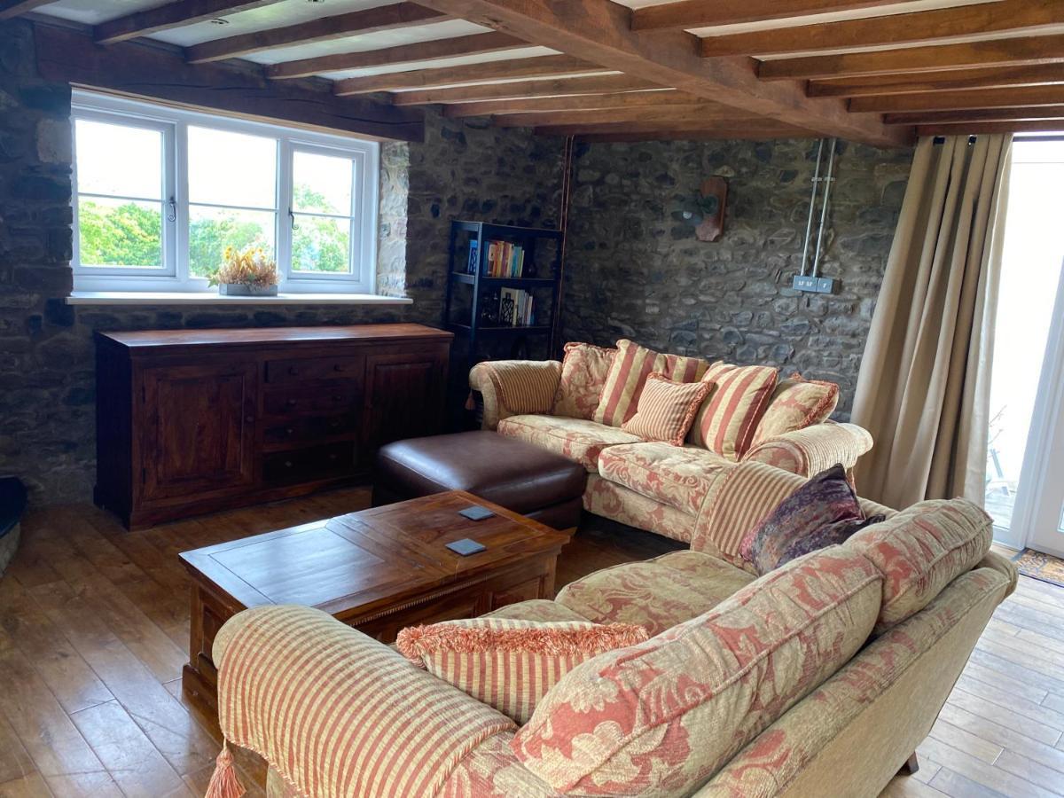 Pippin Lodge Llanwrda Экстерьер фото