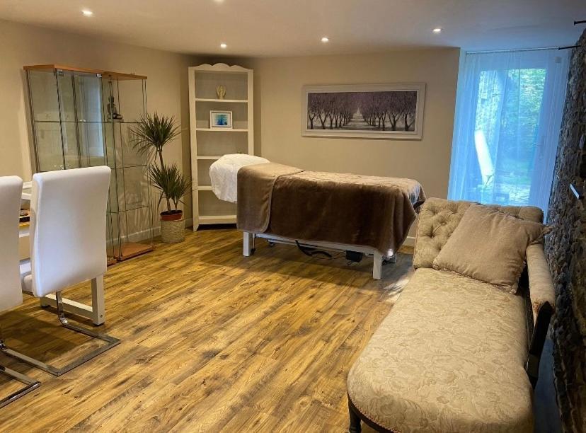Pippin Lodge Llanwrda Экстерьер фото